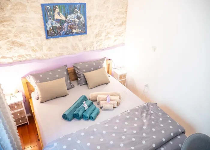 ~melody ~ With Breezy & Silent Ambience Hvar Town