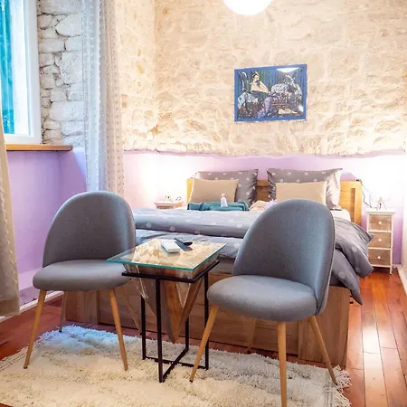 Apartment ~melody ~ With Breezy & Silent Ambience